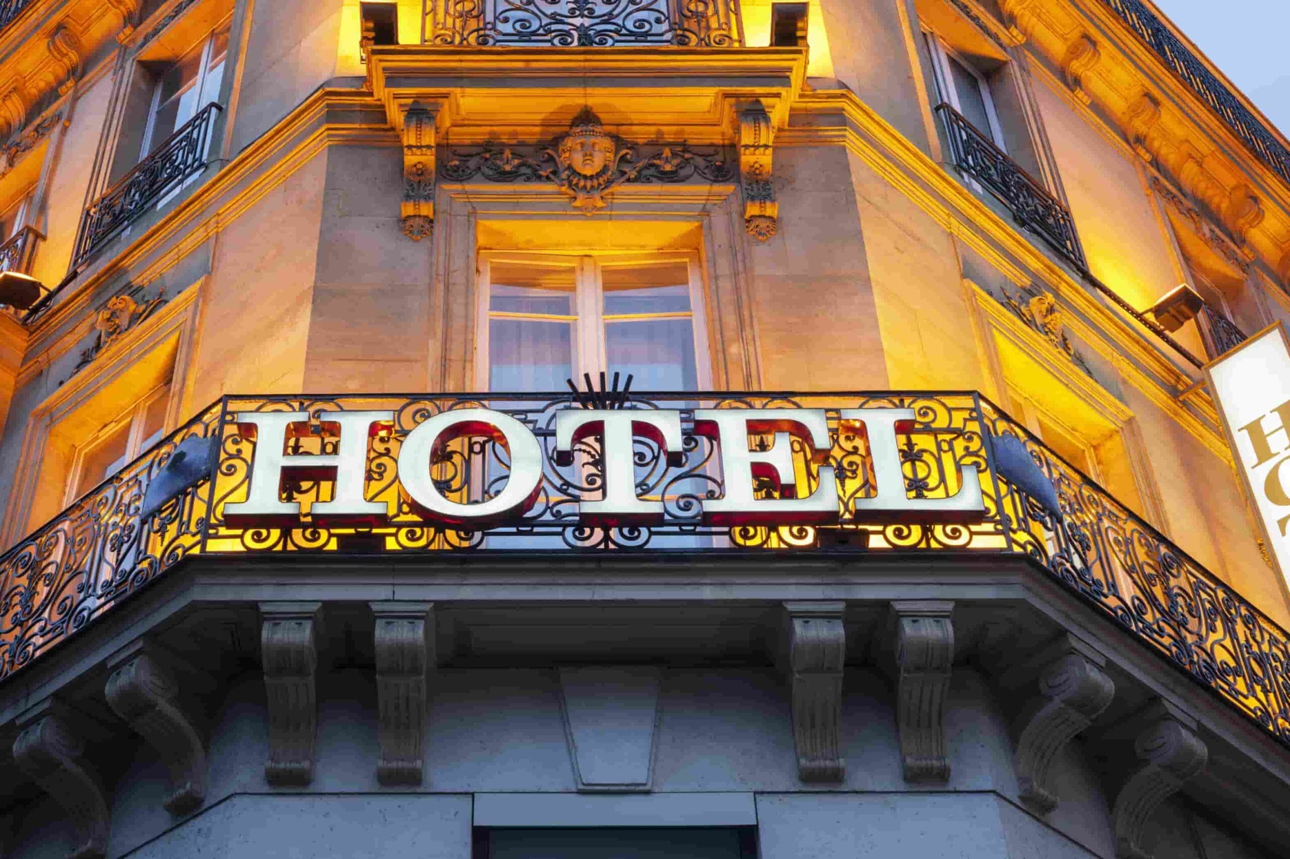 Hotel tips from Holly Roser Fitness.
